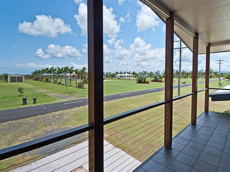 233 Etty Bay Road, Etty Bay QLD 4858