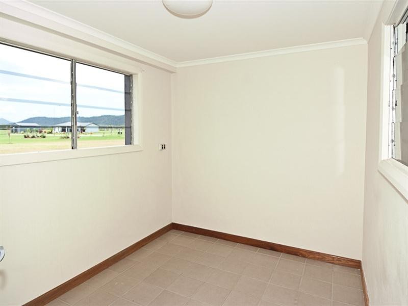 233 Etty Bay Road, Etty Bay QLD 4858