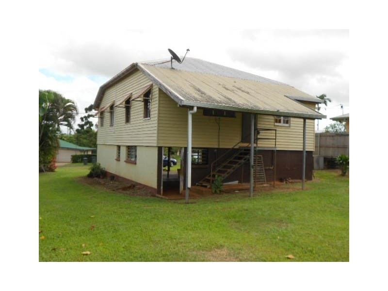 10 O’Brien, South Johnstone QLD 4859