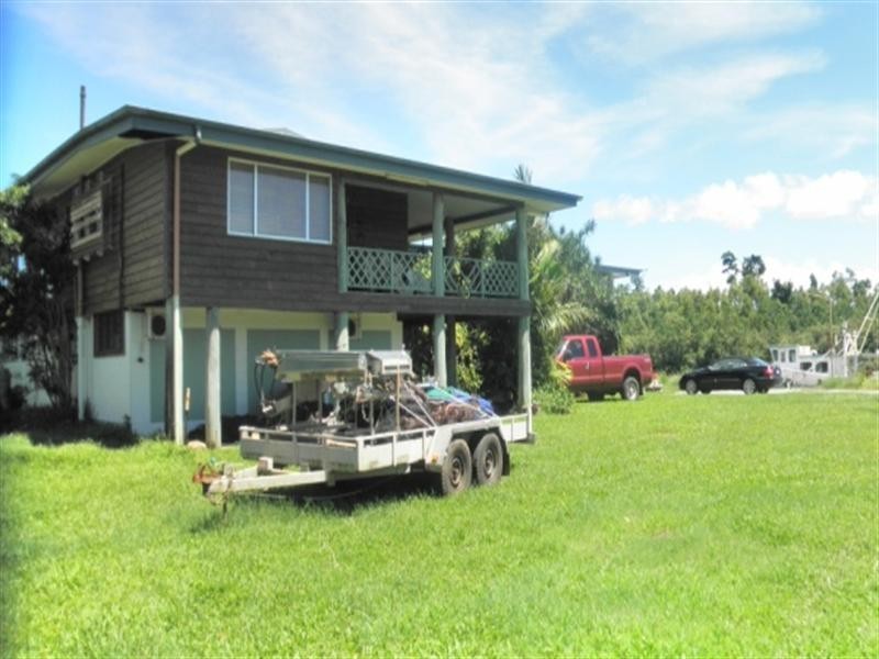 3 PAYNE, Innisfail QLD 4860