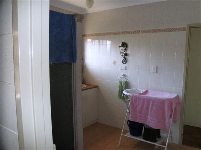 8 Broad, Etty Bay QLD 4858