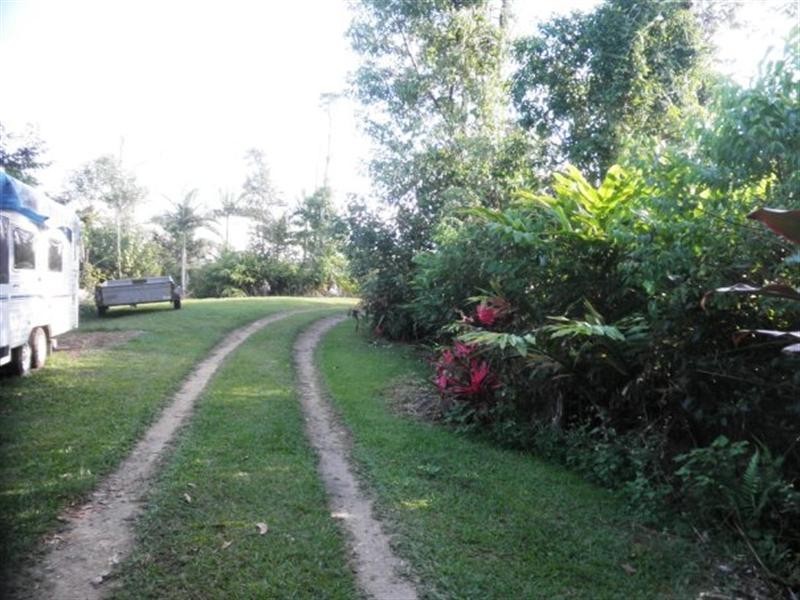 3 Warrubullen, Innisfail QLD 4860