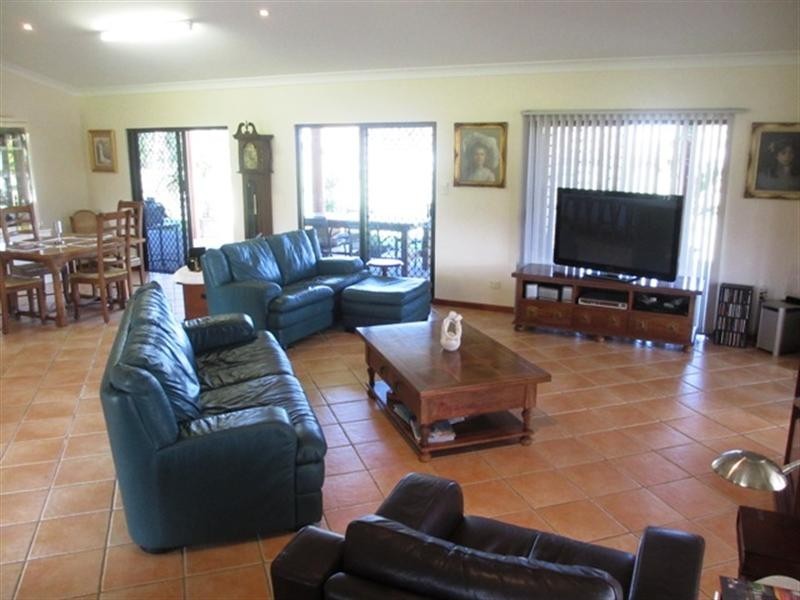 174 ETTY BAY Road, Etty Bay QLD 4858