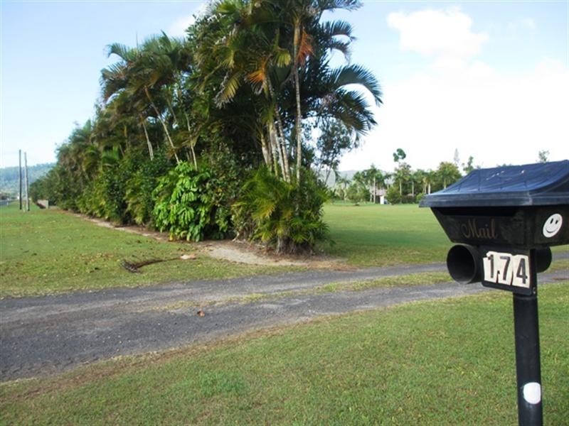 174 ETTY BAY Road, Etty Bay QLD 4858