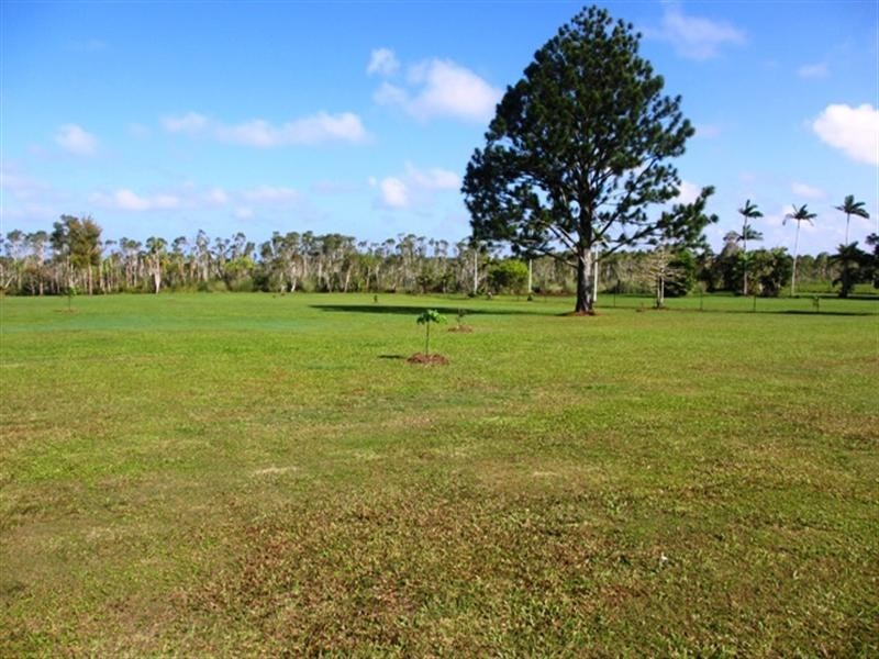 174 ETTY BAY Road, Etty Bay QLD 4858