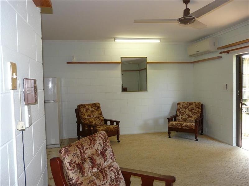 Unit 2, 6a Patrick Parade, Innisfail Estate QLD 4860