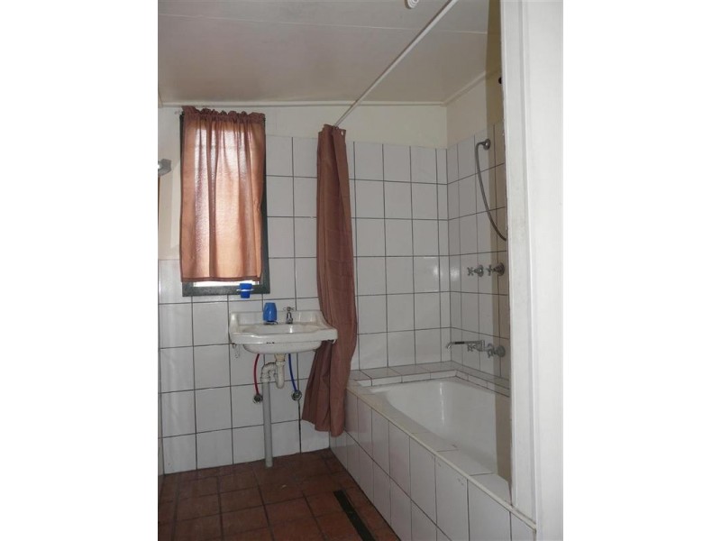 70 Fitzgerald Esplanade, Innisfail QLD 4860