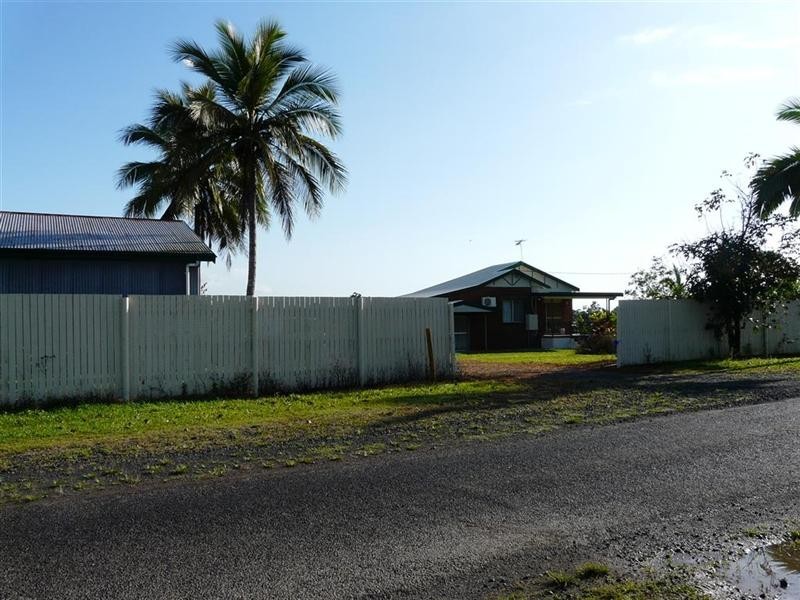 384 Mena Creek Road, Mena Creek QLD 4871
