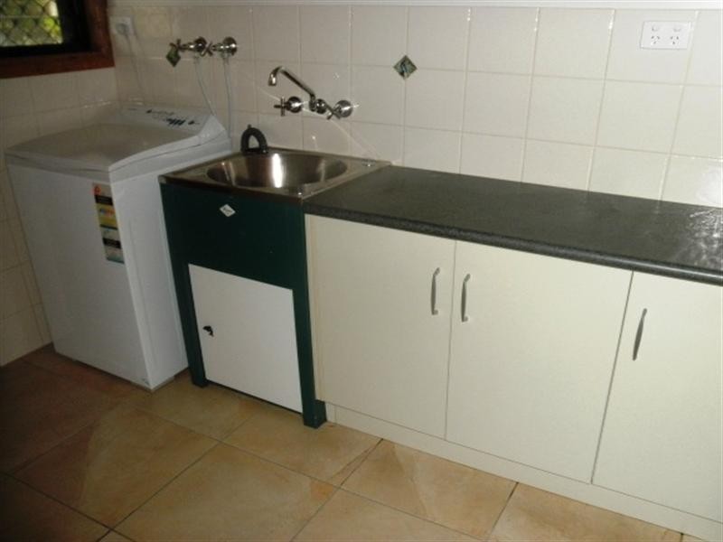 80 VICTORIA, Silkwood QLD 4856