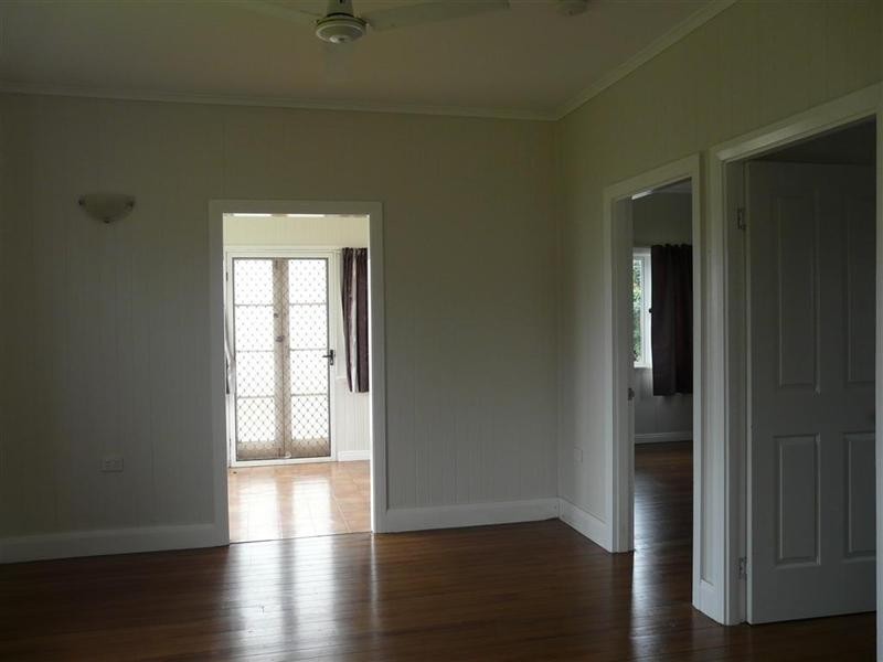 25 Acacia Street, Goondi Bend QLD 4860