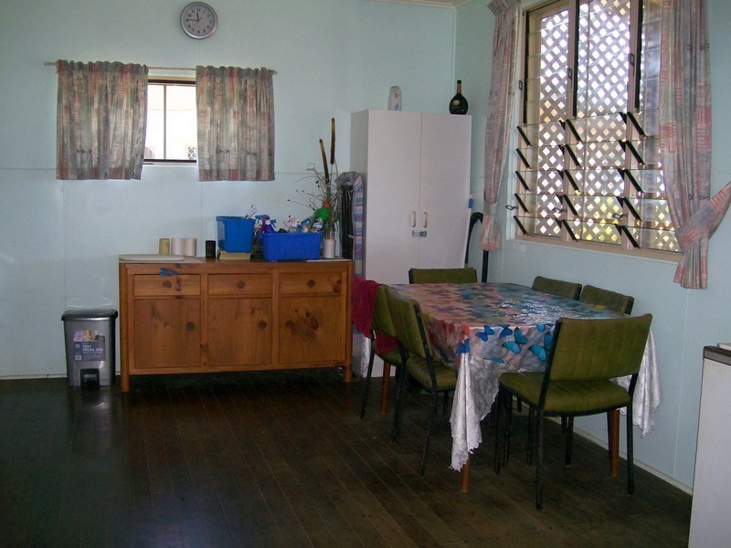 38 Elizabeth Street, Flying Fish Point QLD 4860