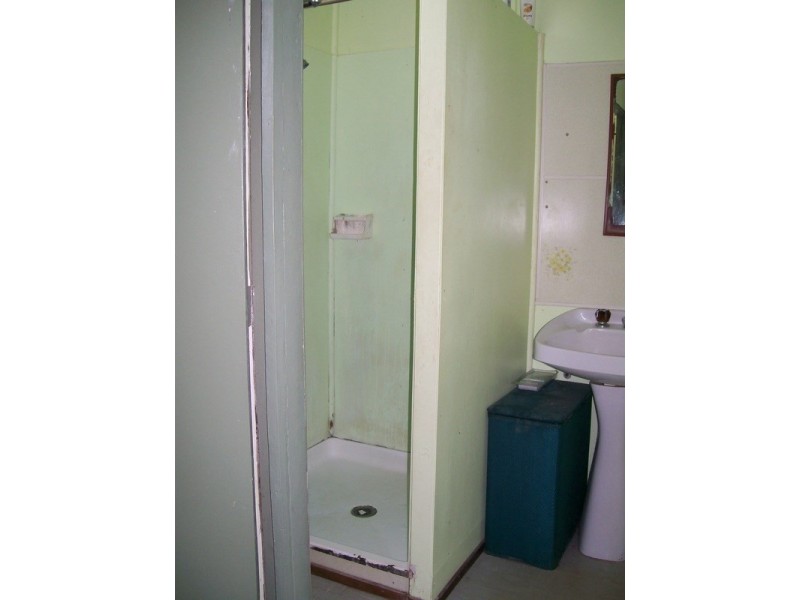 38 Elizabeth Street, Flying Fish Point QLD 4860