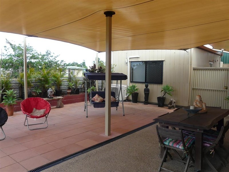 6 Broad Street, Etty Bay QLD 4858