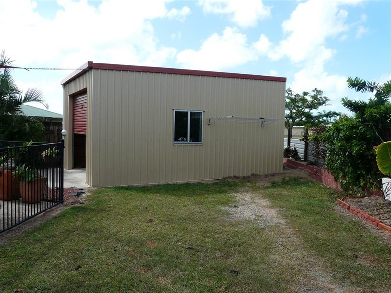 6 Broad Street, Etty Bay QLD 4858