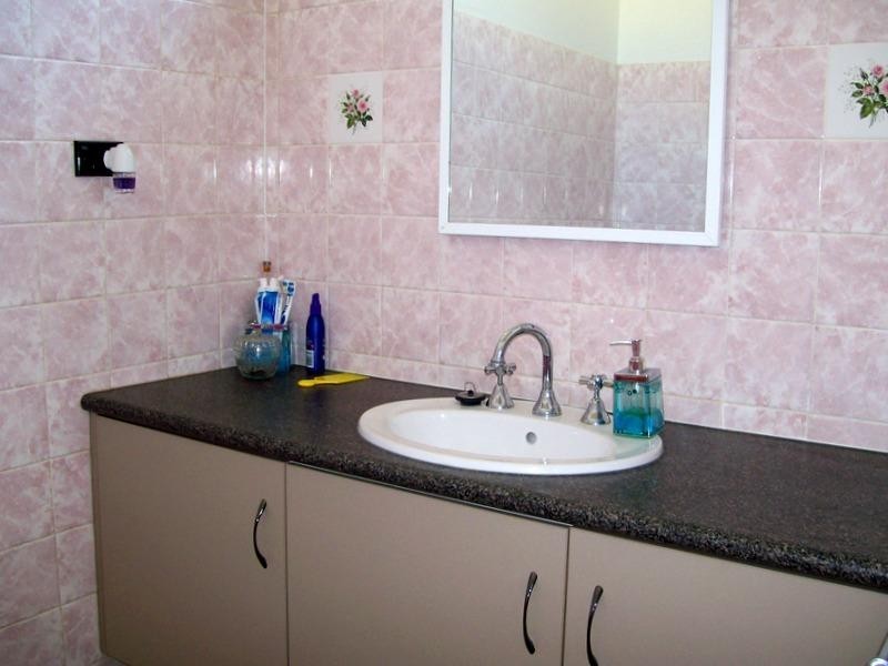 4 Shay Street, Wangan QLD 4871