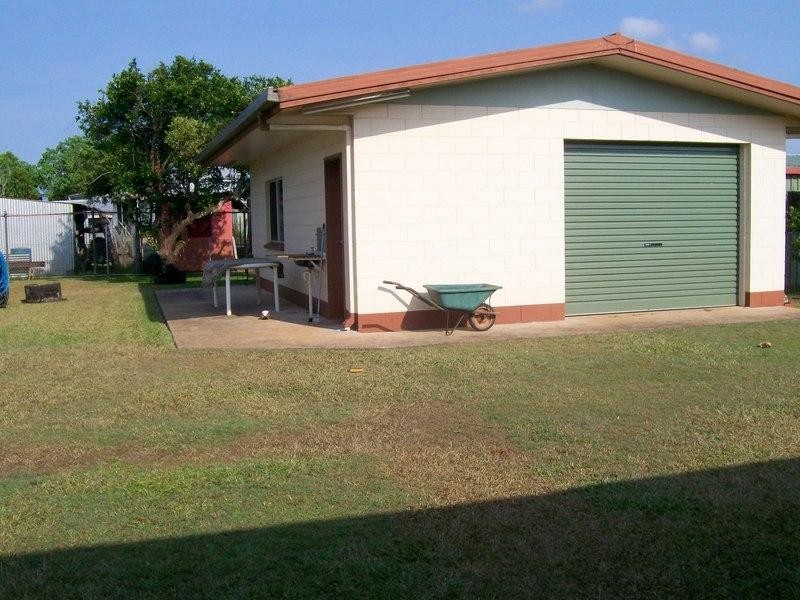 4 Shay Street, Wangan QLD 4871