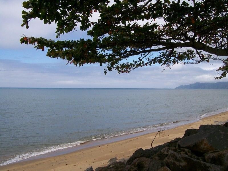 11 Esplanade, Flying Fish Point QLD 4860