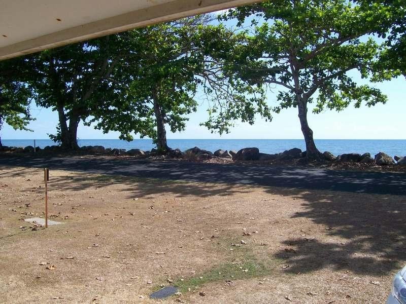 11 Esplanade, Flying Fish Point QLD 4860