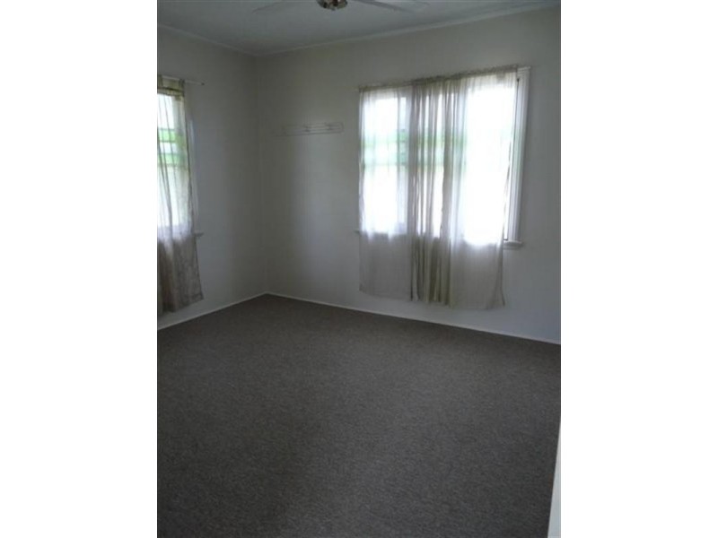 2/83 Palmerston Drive, Innisfail QLD 4860