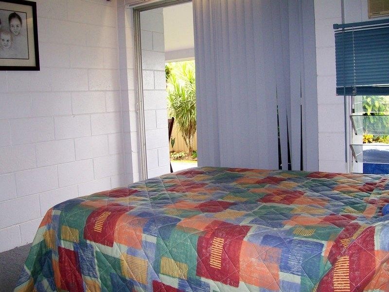 13 Bay Road, Coconuts QLD 4860