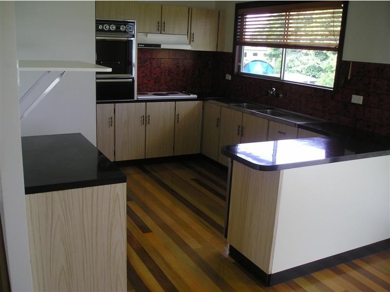 6 Carroo Close, Innisfail Estate QLD 4860