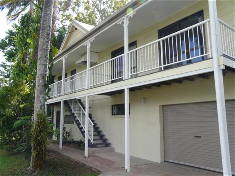 25 Riverside Crescent, Innisfail QLD 4860