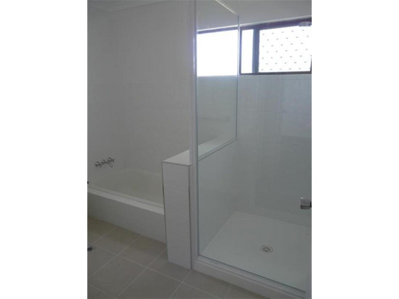 25 Riverside Crescent, Innisfail QLD 4860