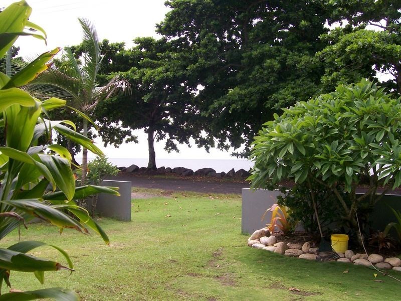 9 Esplanade, Flying Fish Point QLD 4860