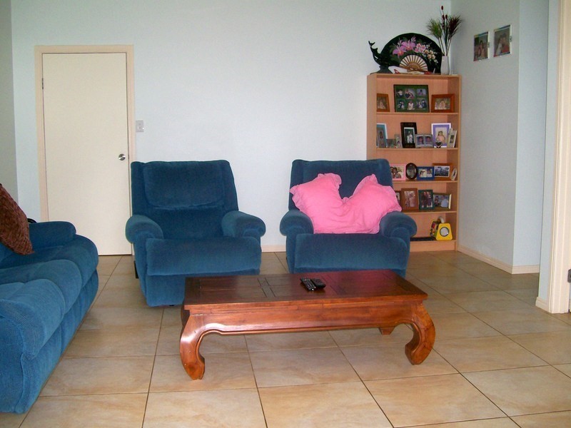 9 Esplanade, Flying Fish Point QLD 4860