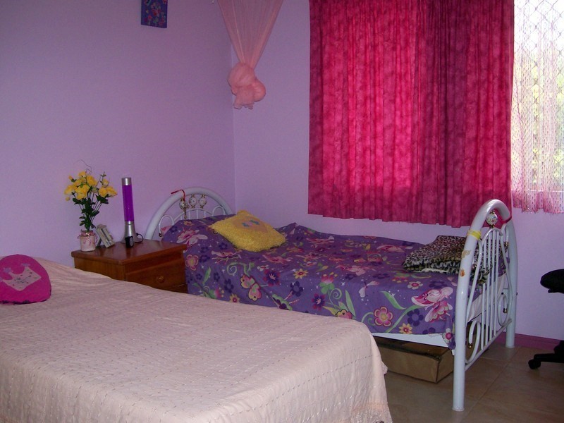 9 Esplanade, Flying Fish Point QLD 4860