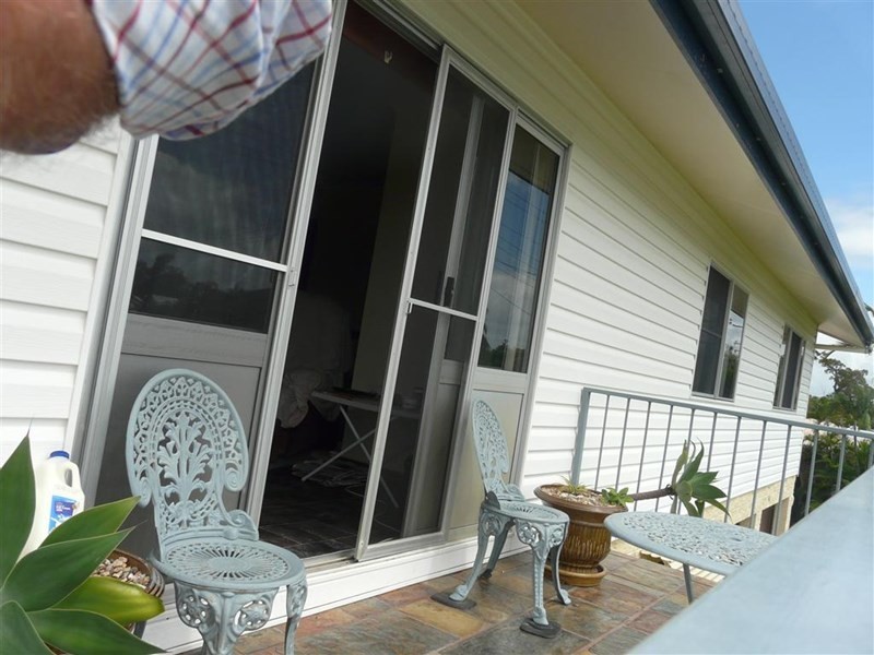 17 White Street, Cardwell QLD 4849