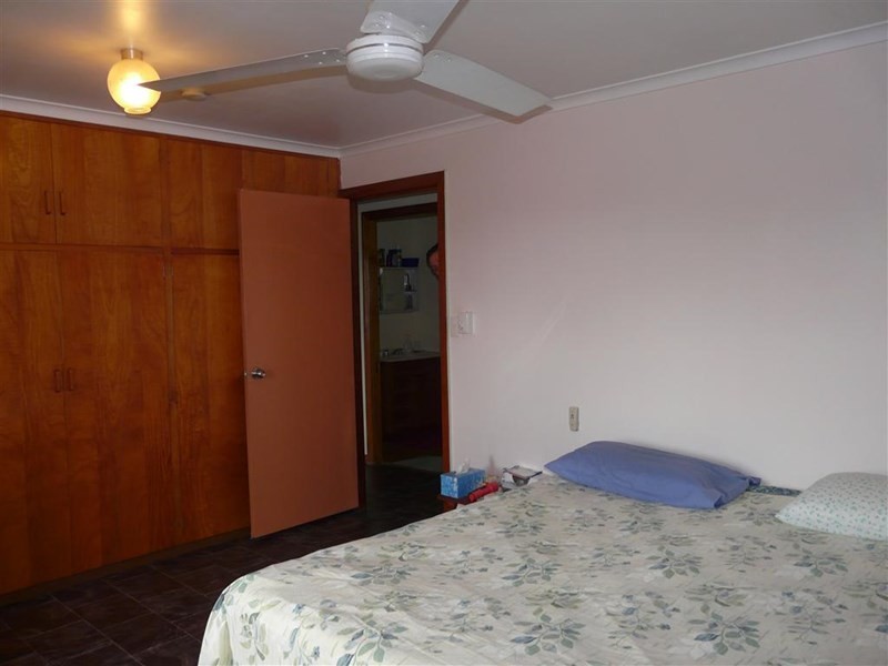 17 White Street, Cardwell QLD 4849