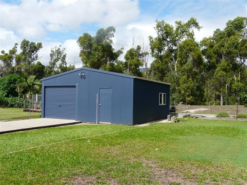 17 White Street, Cardwell QLD 4849