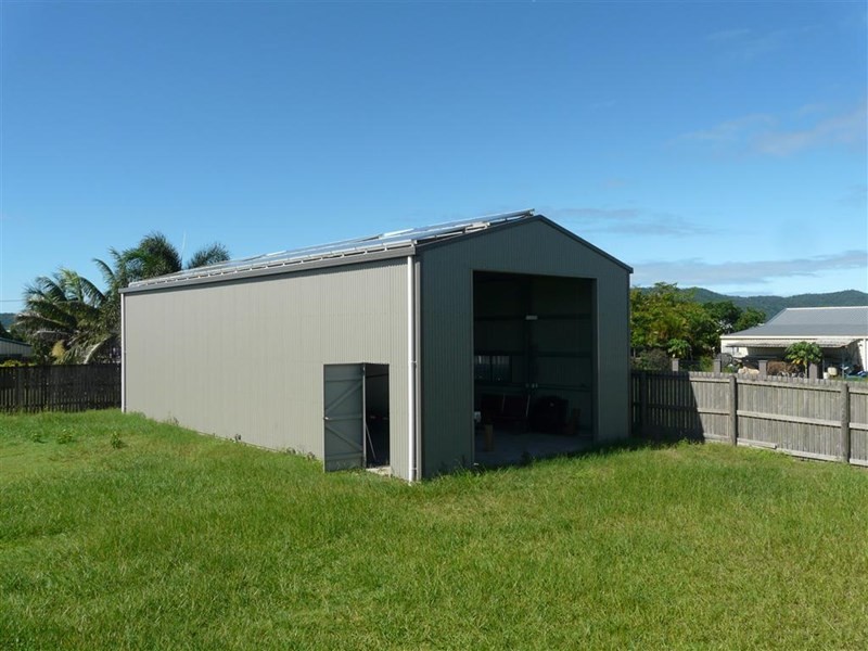 15 Tramline Road, Etty Bay QLD 4858