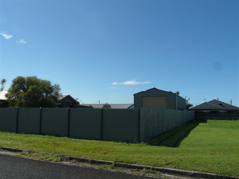 15 Tramline Road, Etty Bay QLD 4858