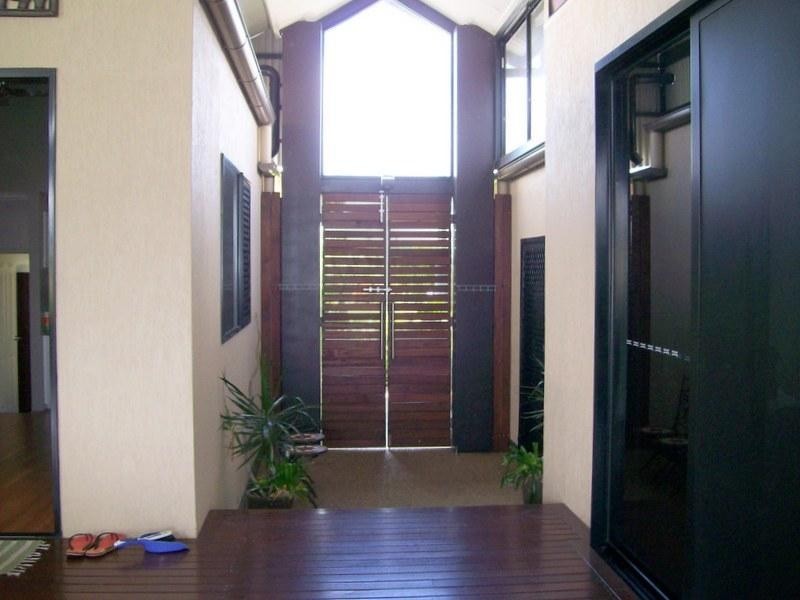 3 Broad Street, Etty Bay QLD 4858