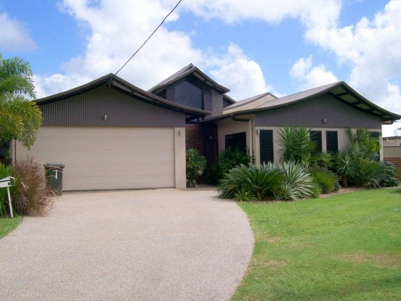 3 Broad Street, Etty Bay QLD 4858