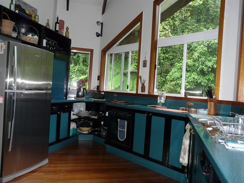 634 Kruckow Road, East Russell QLD 4861