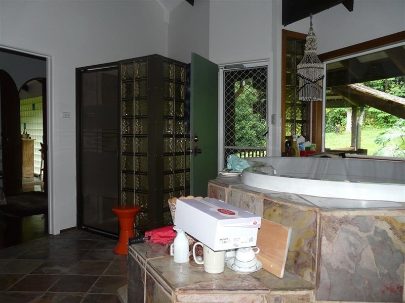 634 Kruckow Road, East Russell QLD 4861