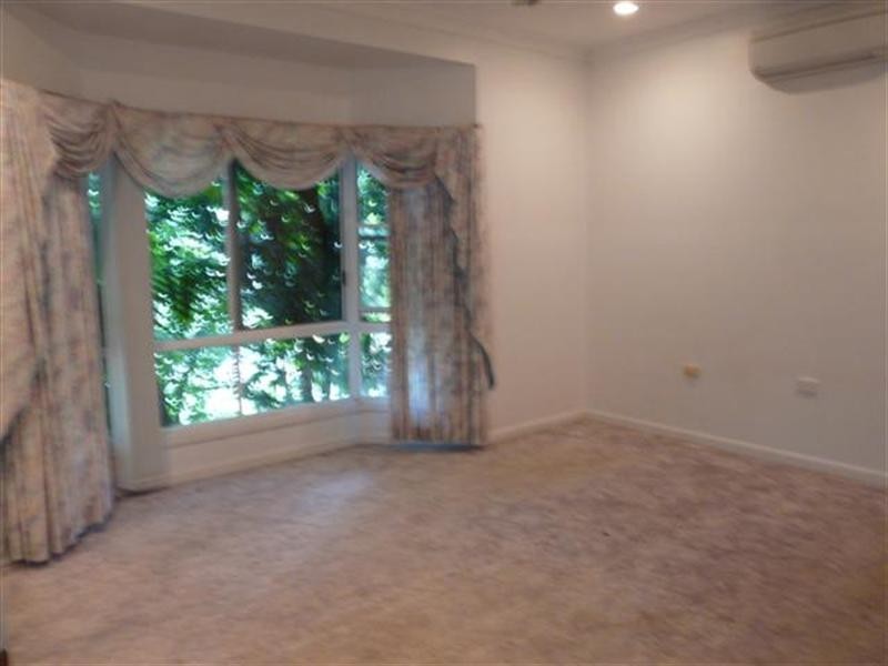 15 Enid, Flying Fish Point QLD 4860