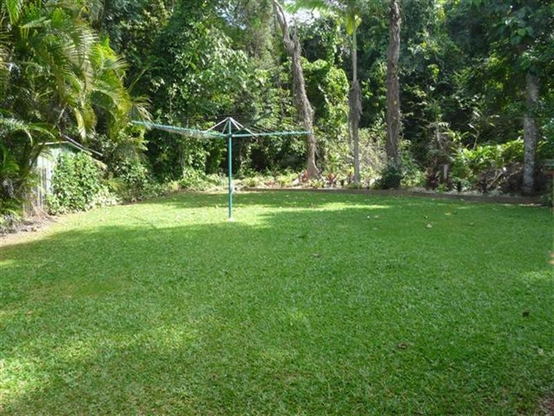 15 Enid, Flying Fish Point QLD 4860