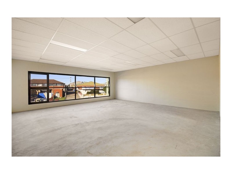 Unit 31/3 Kelso Crescent, Moorebank NSW 2170