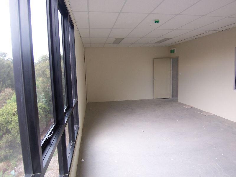 8/3 Kelso Crescent, Moorebank NSW 2170