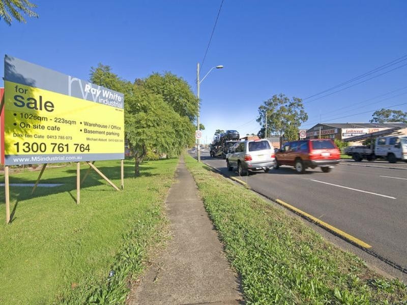 Unit 56/3 Kelso Crescent, Moorebank NSW 2170