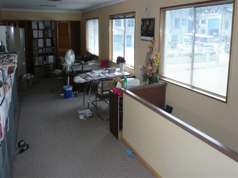 2 Omnibus Road, Kingsgrove NSW 2208