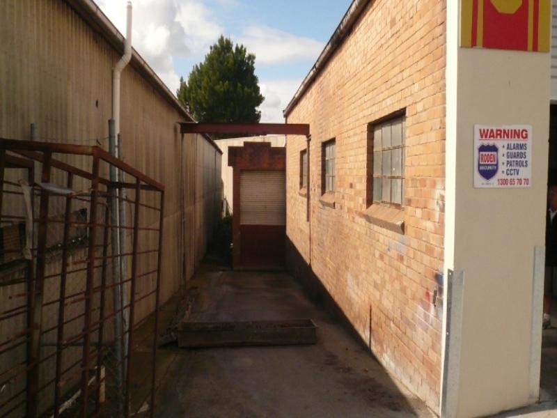 9b Lorraine Street, Peakhurst NSW 2210
