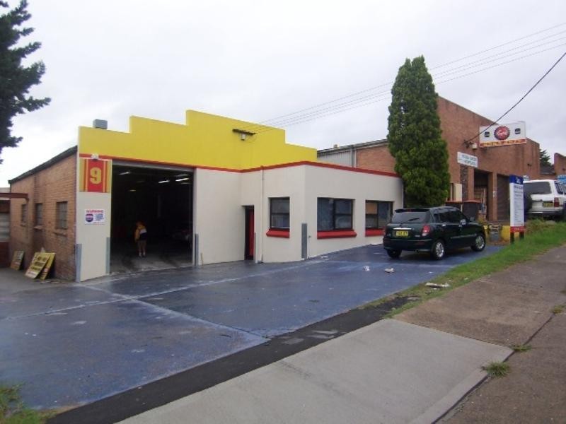 9a Lorraine Street, Peakhurst NSW 2210