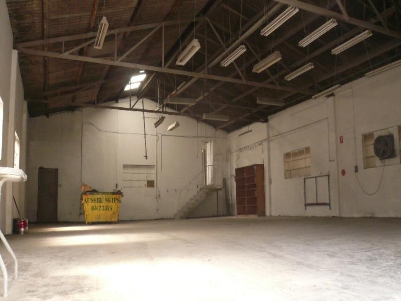 9 Lorraine Street, Peakhurst NSW 2210