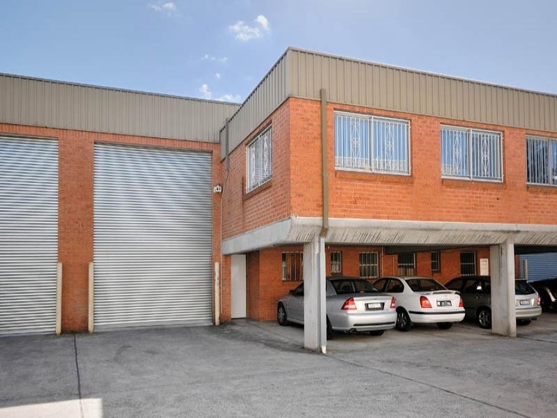 10 Garema Court, Kingsgrove NSW 2208