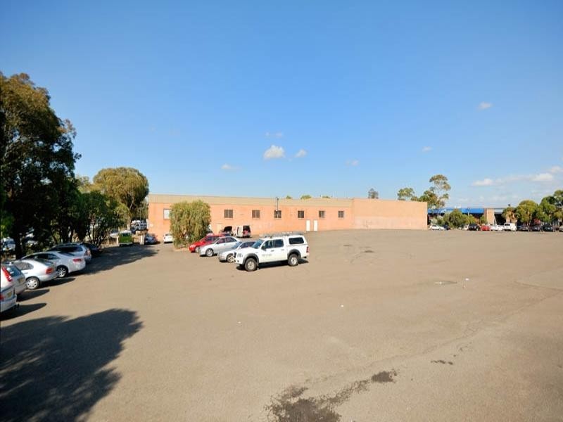 10 Garema Court, Kingsgrove NSW 2208